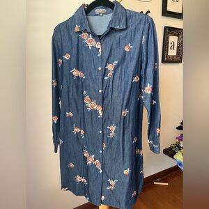 J Gee Denim Shirt Dress Floral Embroidered size Medium